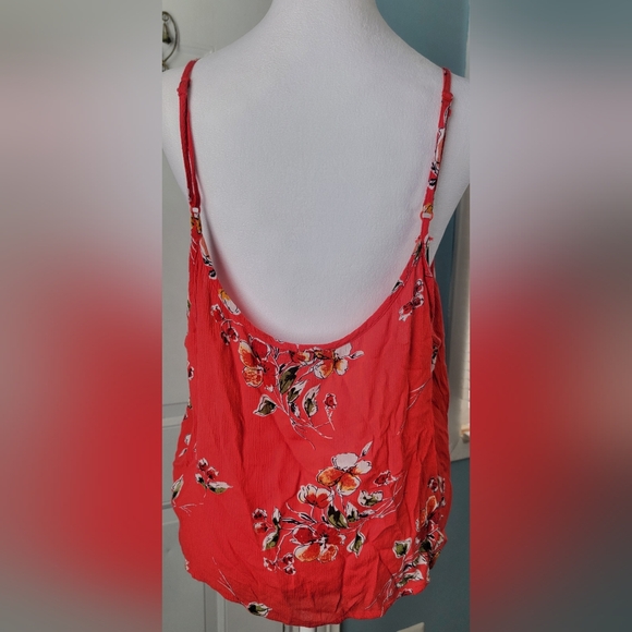 Patrons Of Peace Cropped Tank Women's L Red w/ White Floral Center Cinched Flowy - Picture 3 of 12